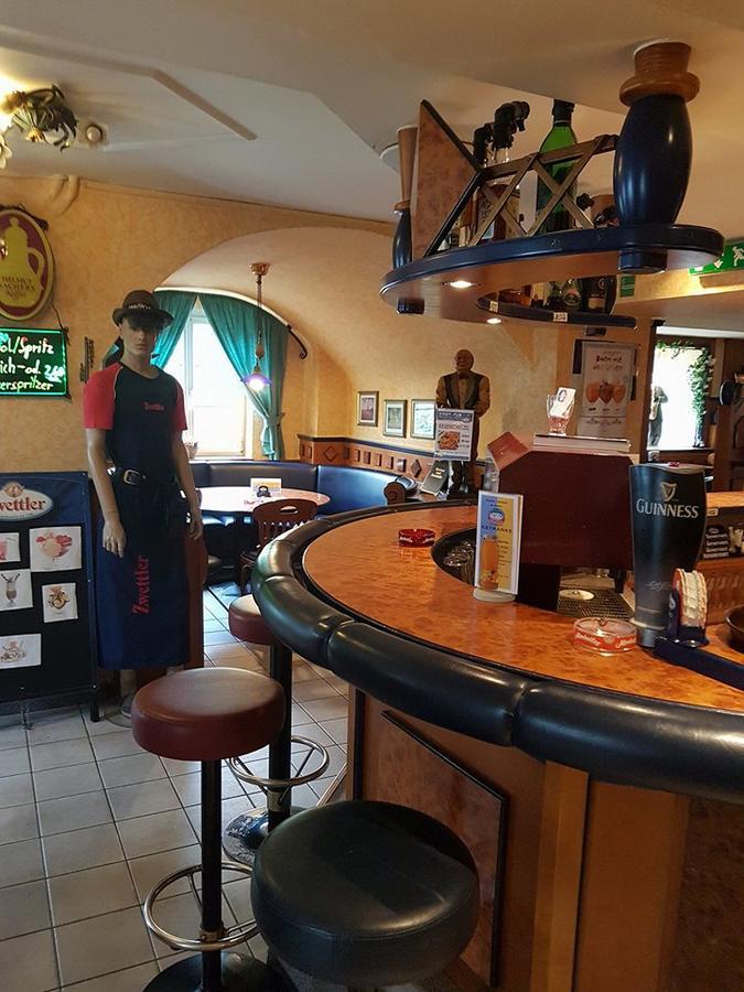 Stadt Pub Zwettl Exteriör bild