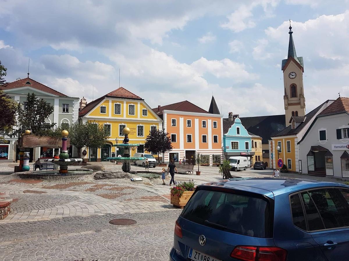 Stadt Pub Zwettl Exteriör bild