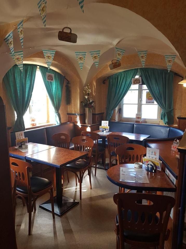 Stadt Pub Zwettl Exteriör bild